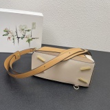 Loewe Puzzle Series Classic Puzzle Leather Handbag Crossbody Bag Size: 24 CM