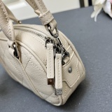 Dior New East West Mini Versatile Bowling Bag Vintage Crossbody Bag Size: 20.5x12x7 CM
