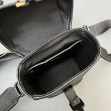 Dior Fashion Vertical Flip Messenger Bag Size: 13x20x7 CM