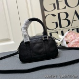 Dior New East West Mini Versatile Bowling Bag Vintage Crossbody Bag Size: 20.5x12x7 CM