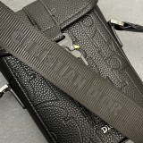 Dior Fashion Vertical Flip Messenger Bag Size: 13x20x7 CM