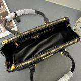 Prada New Classic Leather Killer Bag Handbag Size: 28x14x10.5 CM
