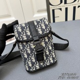 Dior Fashion Vertical Flip Messenger Bag Size: 13x20x7 CM