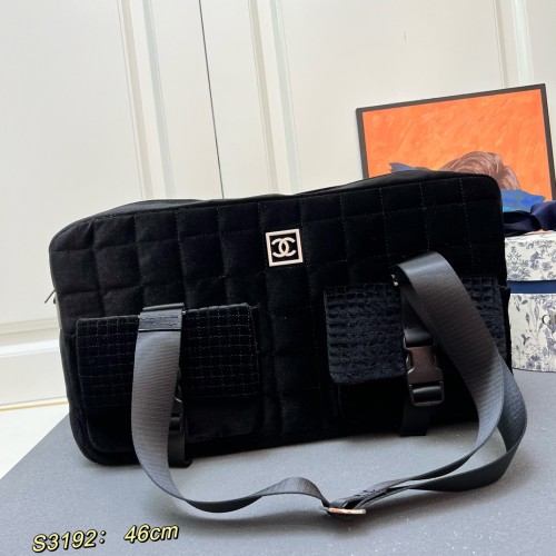 Chanel New Fashion Ski Collection Waterproof Shoulder Bag Size: 46 CM