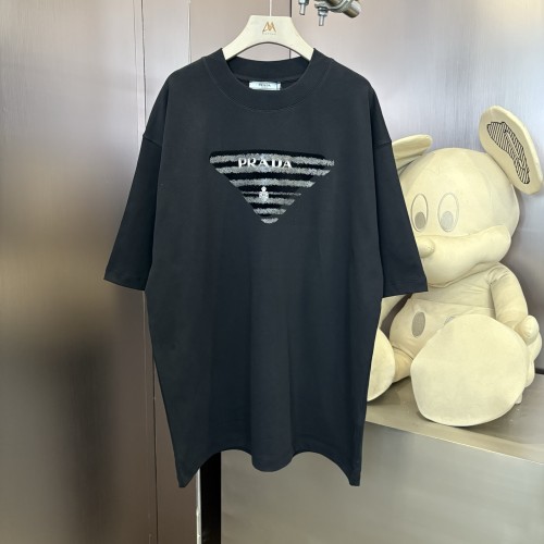 Prada Classic Triangle Logo Printed T-shirt Unisex Casual Round Neck Short Sleeve