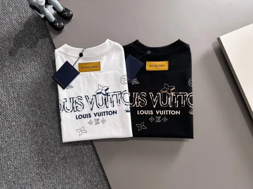 Louis Vuitton Personalized Embroidery 3D Logo T-shirt Unisex Casual Versatile Short Sleeve