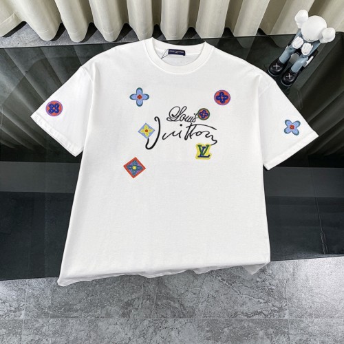 Louis Vuitton New Dopamine Color Embroidered Logo Short Sleeve Round Neck T-shirt