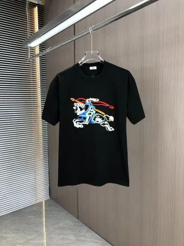 Burberry Fashion Chain Embroidered War Horse T-shirt Unisex Casual Loose Short Sleeve