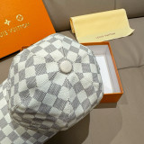 Louis Vuitton Classic Checkered Baseball Hat Unisex Four Seasons Versatile Duck Tongue Hat