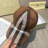 Burberry Classic Checkered Baseball Hat Unisex Four Seasons Versatile Duck Tongue Hat