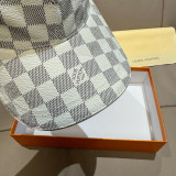 Louis Vuitton Classic Checkered Baseball Hat Unisex Four Seasons Versatile Duck Tongue Hat