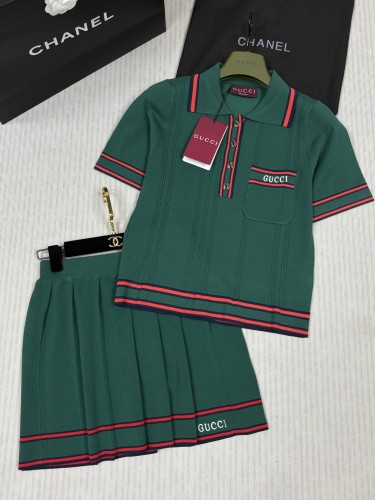 Gucci New Classic Embroidered Logo Collar Knitted Skirt Set