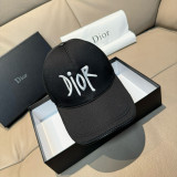 Dior New Personalized Embroidered Logo Baseball Hat Unisex Versatile Duck Tongue Hat