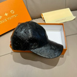Louis Vuitton Classic Embossed Logo Baseball Hat Unisex Casual Versatile Duck Tongue Hat