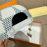 Louis Vuitton Classic Logo Baseball Hat Couple Casual Versatile Duck Tongue Hat