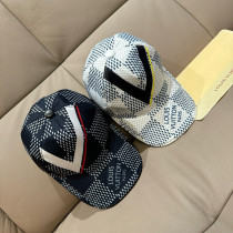Louis Vuitton Classic Logo Baseball Hat Couple Casual Versatile Duck Tongue Hat