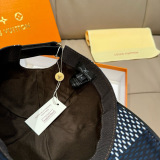 Louis Vuitton Classic Logo Baseball Hat Couple Casual Versatile Duck Tongue Hat