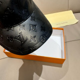 Louis Vuitton Classic Embossed Logo Baseball Hat Unisex Casual Versatile Duck Tongue Hat