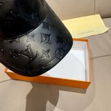 Louis Vuitton Classic Embossed Logo Baseball Hat Unisex Casual Versatile Duck Tongue Hat