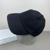 Louis Vuitton Retro Fashion Logo Embossed Baseball Hat Unisex Casual Duck Tongue Hat