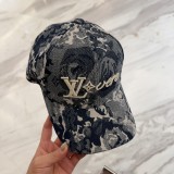 Louis Vuitton Fashion Embroidered Logo Baseball Hat Unisex Casual Versatile Duck Tongue Hat