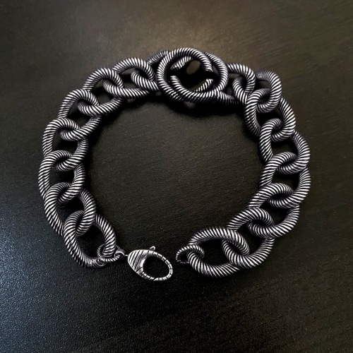 Gucci New Vintage Punk Fried Dough Twists Ring Bracelet