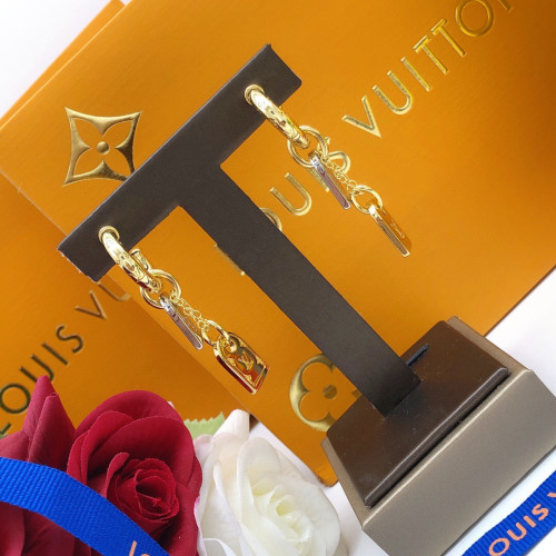 Louis Vuitton New Classic Versatile Letter Earrings Earstuds