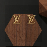 Louis Vuitton New Classic Versatile Letter Earnail Earrings