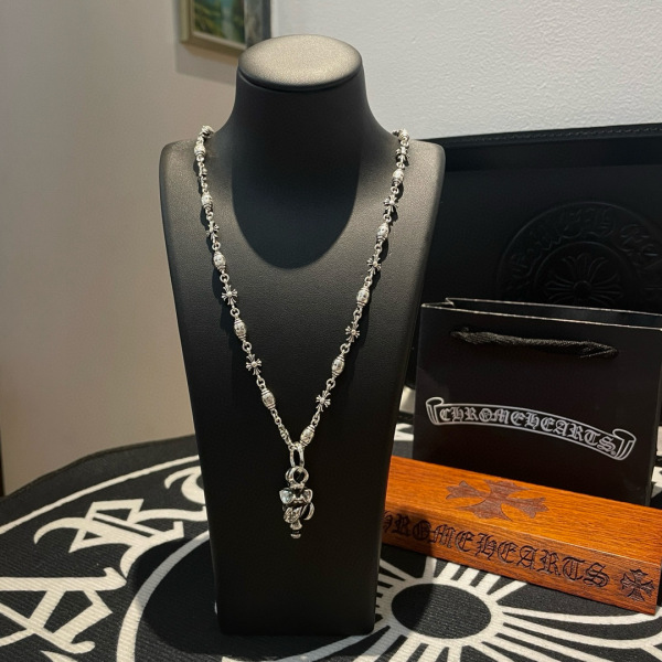 Chrome Hearts Couple Classic Retro Versatile Cross Flower Necklace