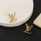 Louis Vuitton New Classic Versatile Letter Earnail Earrings