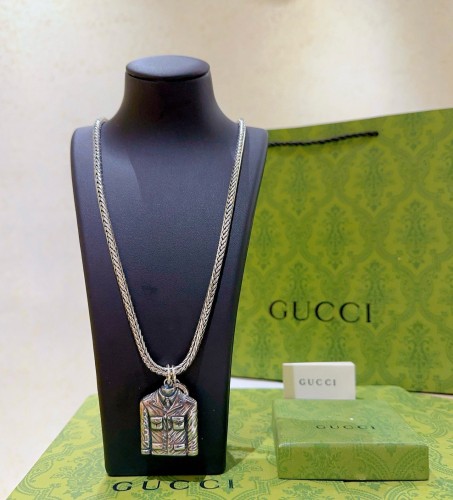 Gucci Classic Trendy Retro Personalized Double G Necklace