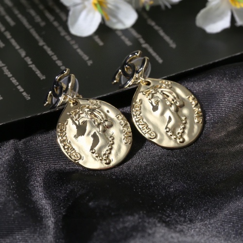 Chanel New Fashion Versatile Head Earrings