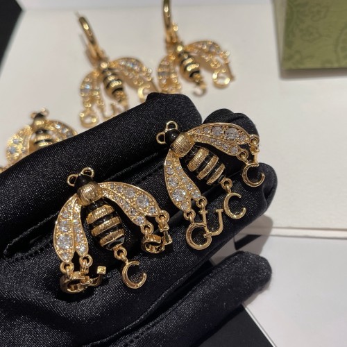 Gucci New Fashion Bee Logo Earstuds