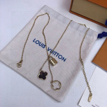 Louis Vuitton New Four Leaf Clover Old Flower Concentric Lock Necklace