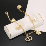Dior New Fashion Pearl Clover Bracelet