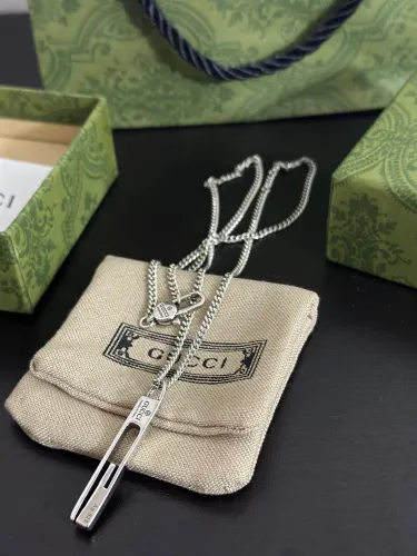 Gucci New Classic Versatile Rectangular Hollow Necklace