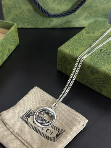 Gucci New Couple Classic Stripe Double G Necklace