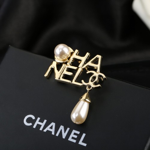 Chanel New Classic Logo Pearl Brooch