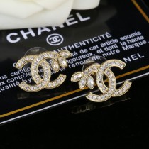 Chanel New Classic Versatile Double C Earrings