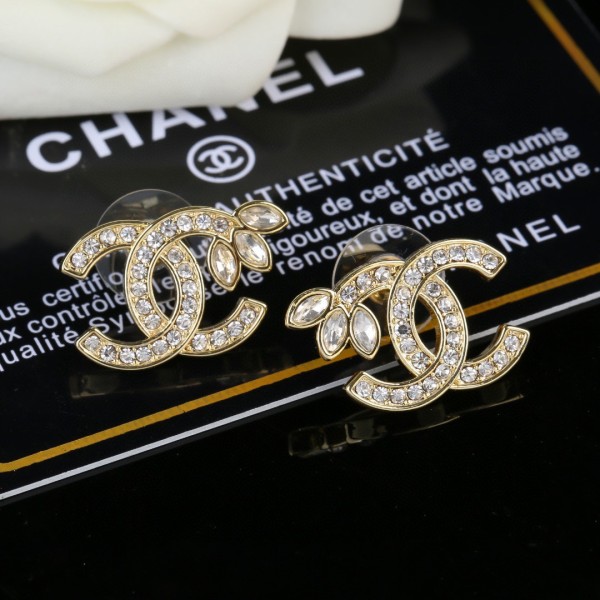 Chanel New Classic Versatile Double C Earrings