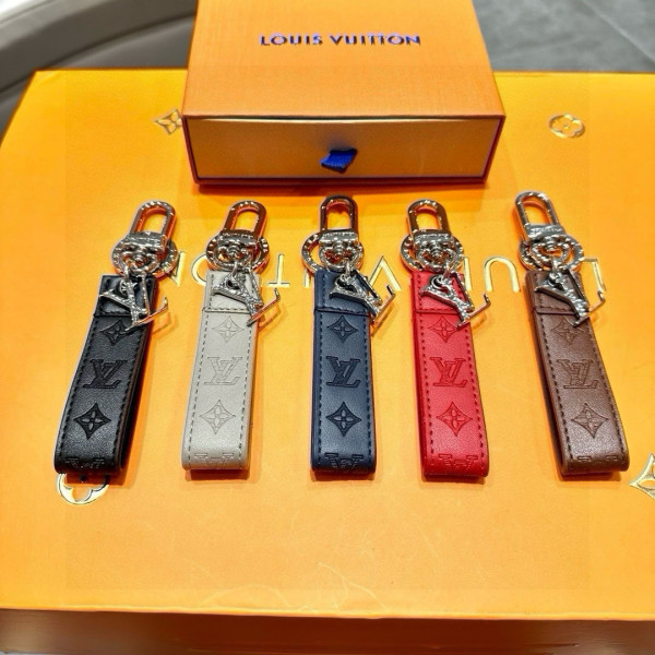 Louis Vuitton New Fashion Logo Pendant Keychain