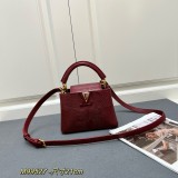 Louis Vuitton Classic LV Letter Lizard Leather Mini Handbag Size：21 x 14 x 8 CM