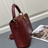 Louis Vuitton Classic LV Letter Lizard Leather Mini Handbag Size:27 x 18 x 9 CM