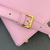 Louis Vuitton Classic LV Letter Lizard Leather Mini Handbag Size：21 x 14 x 8 CM