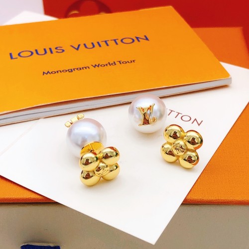 Louis Vuitton New Classic Flower Pearl Earrings