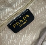 Prada Classic Triangle Logo Straw Bag Size: 25x15x7 CM