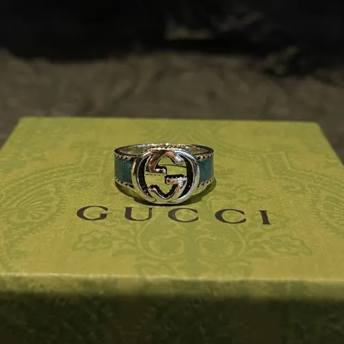 Gucci New Retro Interlocking Double G Green Enamel Ring