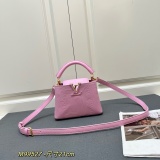 Louis Vuitton Classic LV Letter Lizard Leather Mini Handbag Size：21 x 14 x 8 CM