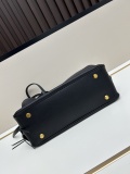 Balenciaga New Classic Bowling Bag Shoulder Bag Size: 31x12x12 CM