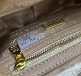 Prada New Classic Embroidered Logo Lafite Straw Camera Bag Size: 20x12x8 CM